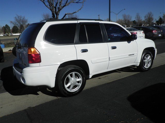 GMC Envoy 2005 photo 1