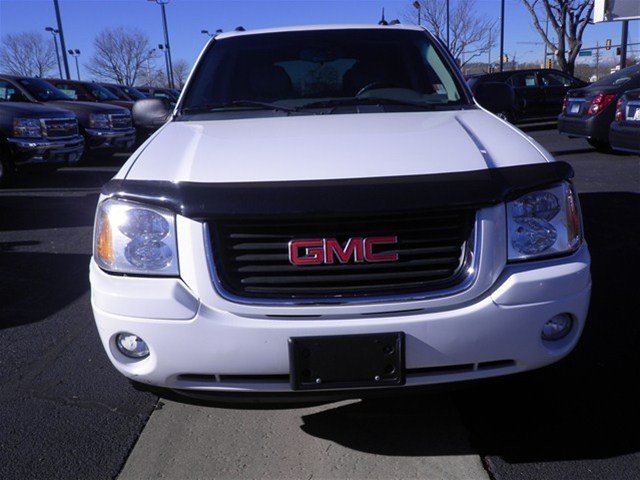 GMC Envoy 2005 photo 5