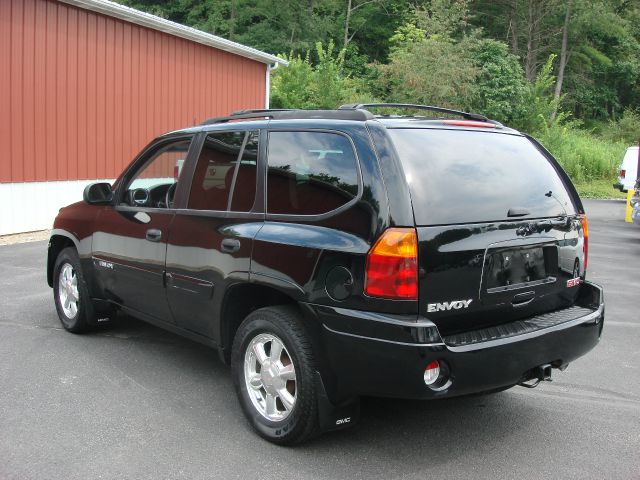 GMC Envoy 2005 photo 1