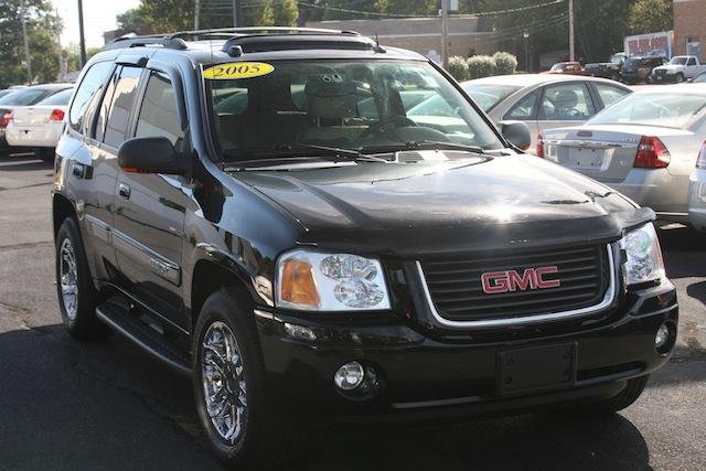 GMC Envoy Auto - 350 Sharp At Redba Sport Utility
