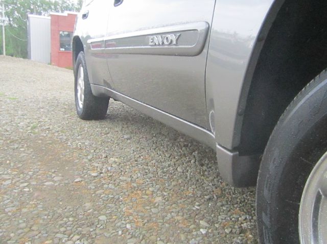 GMC Envoy 2005 photo 10