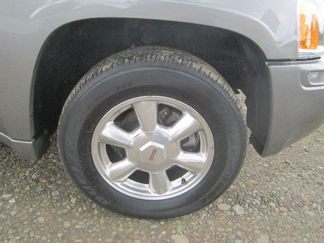 GMC Envoy 2005 photo 12