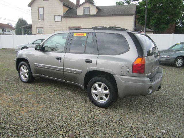 GMC Envoy 2005 photo 16