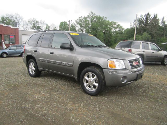 GMC Envoy 2005 photo 22