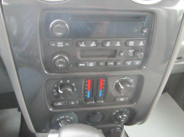 GMC Envoy 2005 photo 4