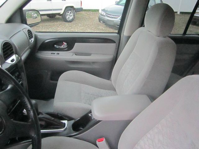 GMC Envoy 2005 photo 6