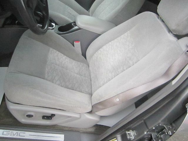 GMC Envoy 2005 photo 7