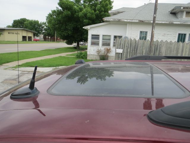 GMC Envoy 2005 photo 2