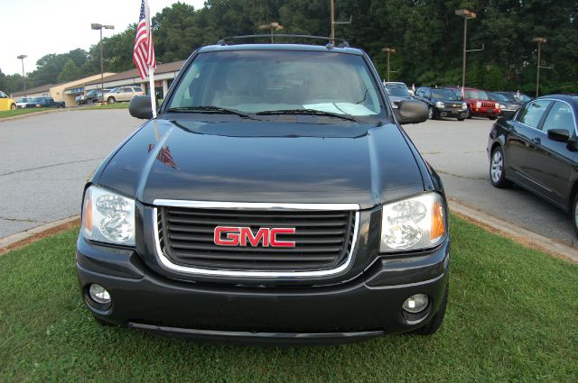 GMC Envoy 2005 photo 1