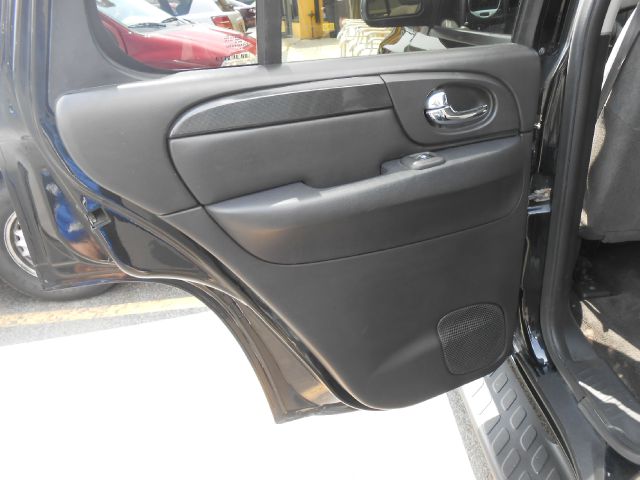 GMC Envoy 2005 photo 10