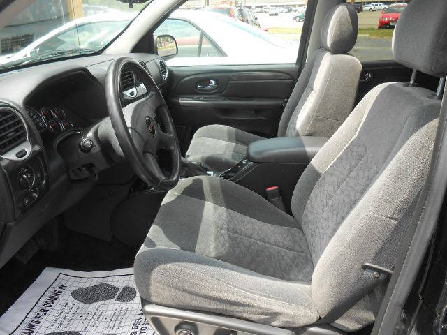 GMC Envoy 2005 photo 12