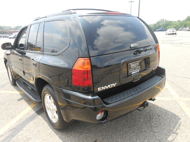 GMC Envoy 2005 photo 16