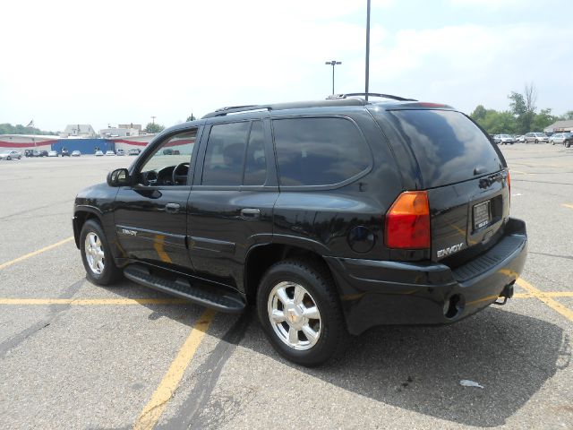 GMC Envoy 2005 photo 17