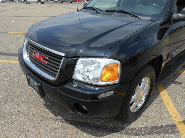 GMC Envoy 2005 photo 21