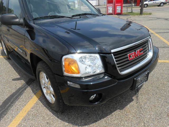 GMC Envoy 2005 photo 3