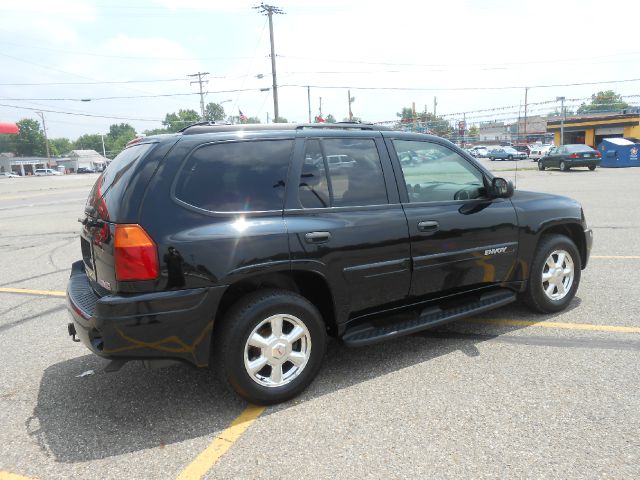 GMC Envoy 2005 photo 4