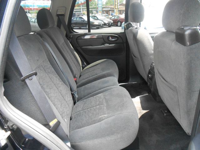 GMC Envoy 2005 photo 9