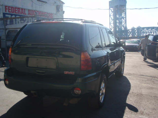 GMC Envoy 2005 photo 5