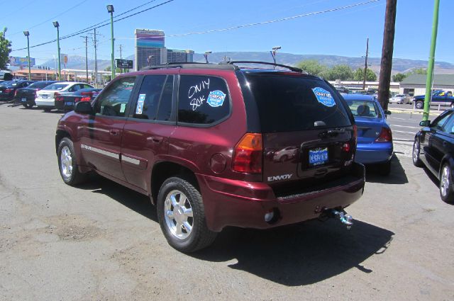 GMC Envoy 2005 photo 11
