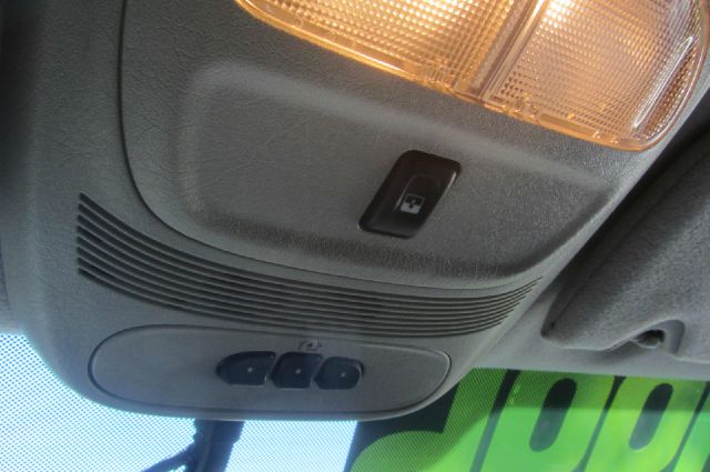 GMC Envoy 2005 photo 19