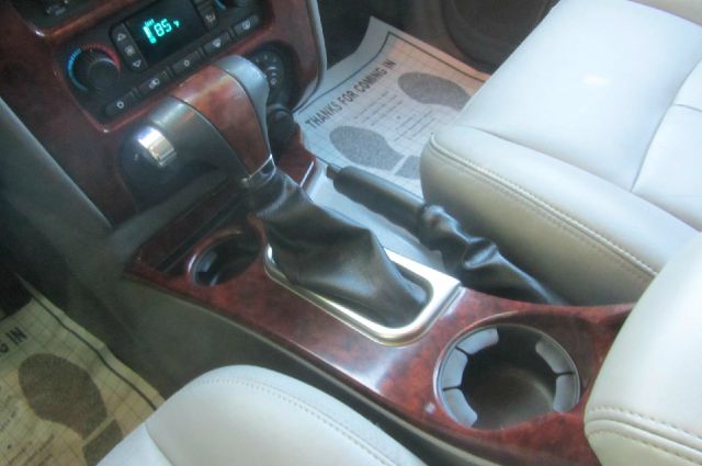 GMC Envoy 2005 photo 20