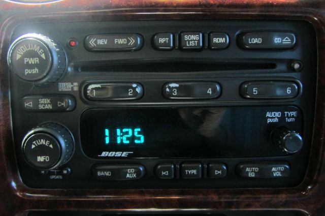 GMC Envoy 2005 photo 21