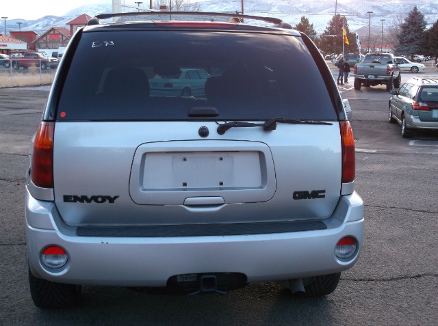GMC Envoy 2005 photo 3