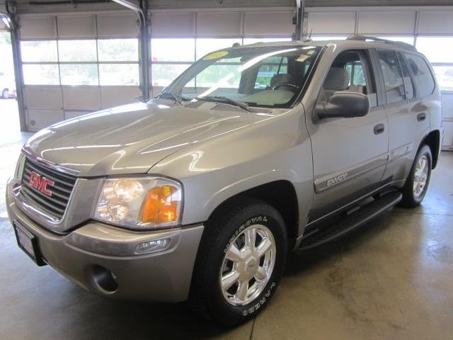 GMC Envoy 2005 photo 2