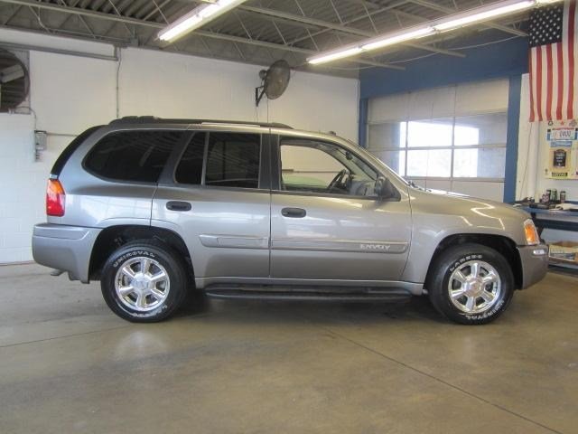 GMC Envoy 2005 photo 4
