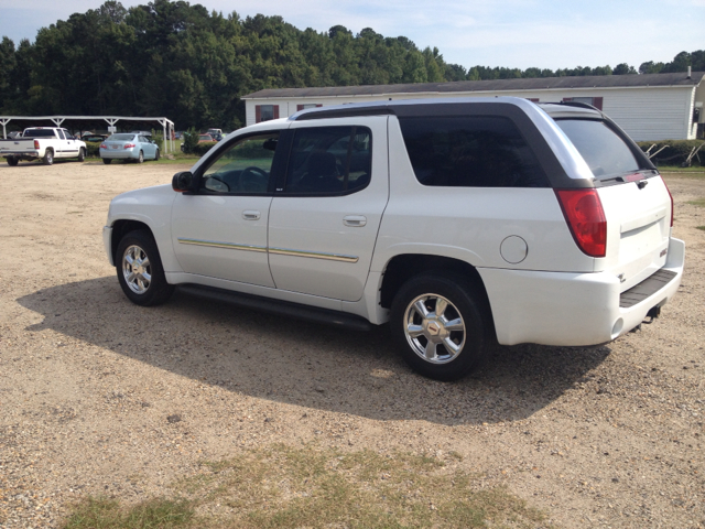 GMC Envoy 2005 photo 4