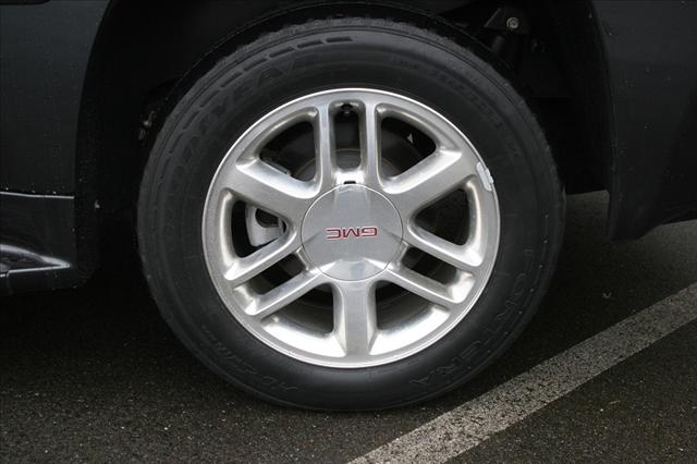 GMC Envoy 2006 photo 3