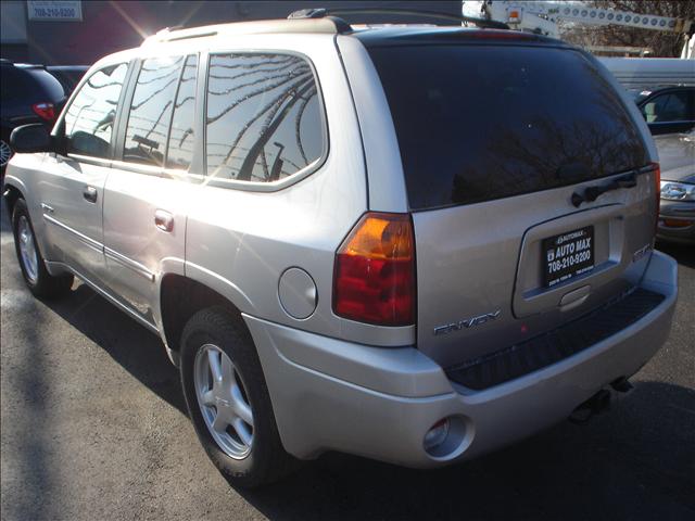 GMC Envoy 2006 photo 2
