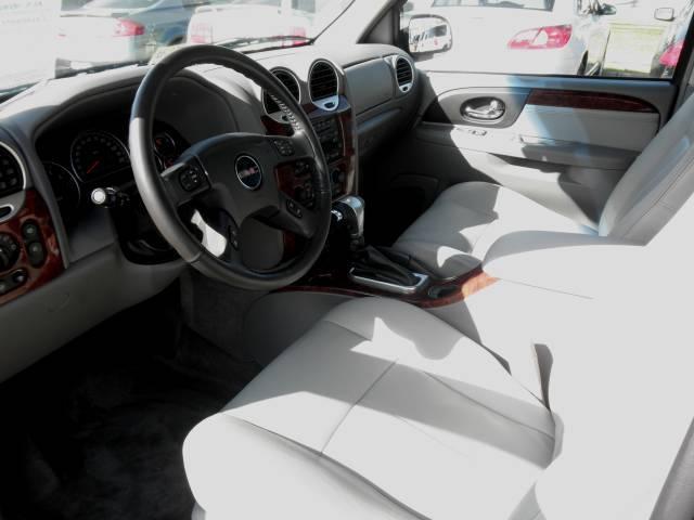 GMC Envoy 2006 photo 4