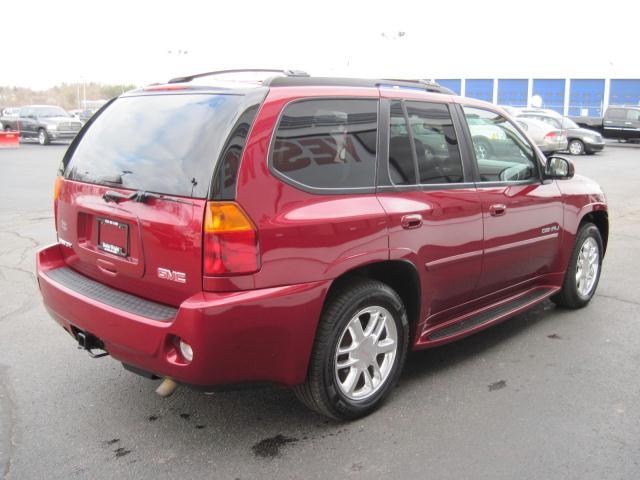 GMC Envoy 2006 photo 4