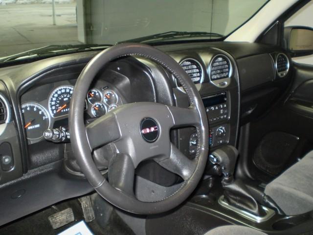 GMC Envoy 2006 photo 4