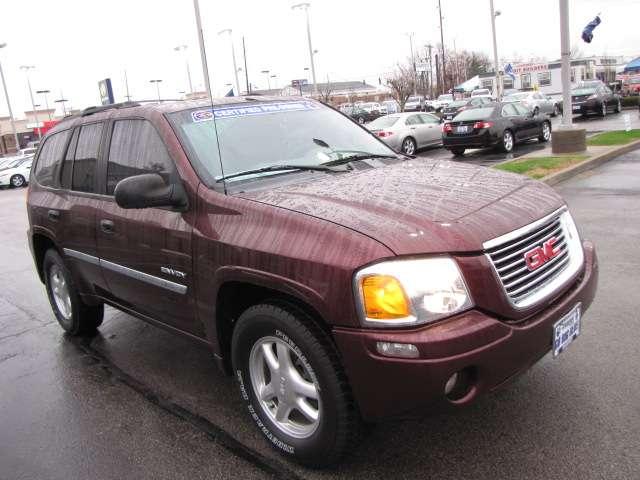 GMC Envoy 2006 photo 2
