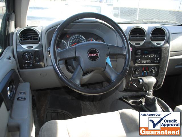 GMC Envoy 2006 photo 5