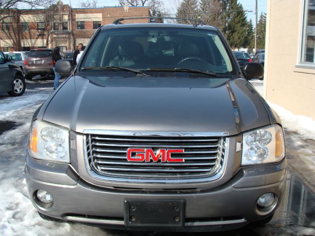 GMC Envoy 2006 photo 2