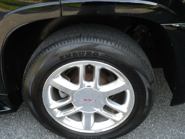 GMC Envoy 2006 photo 4