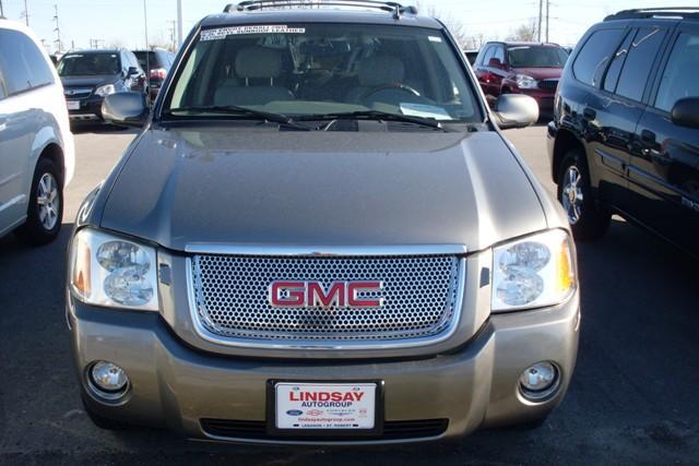 GMC Envoy 2006 photo 1