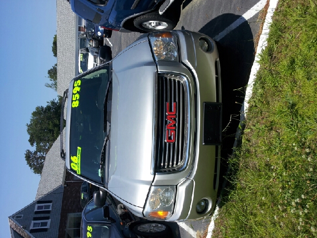 GMC Envoy 2006 photo 1
