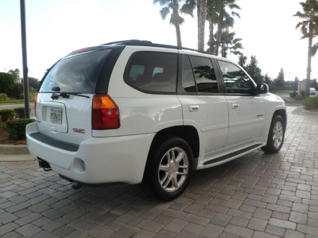 GMC Envoy 2006 photo 3
