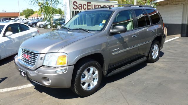 GMC Envoy 2006 photo 3