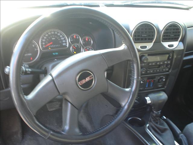 GMC Envoy 2006 photo 3