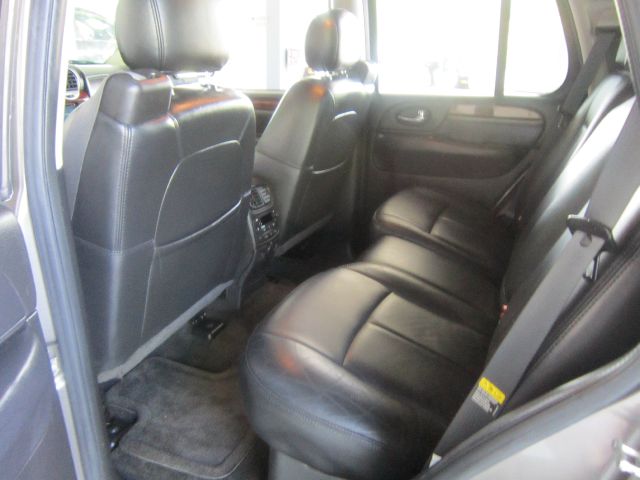 GMC Envoy 2006 photo 16