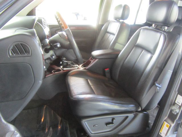 GMC Envoy 2006 photo 17