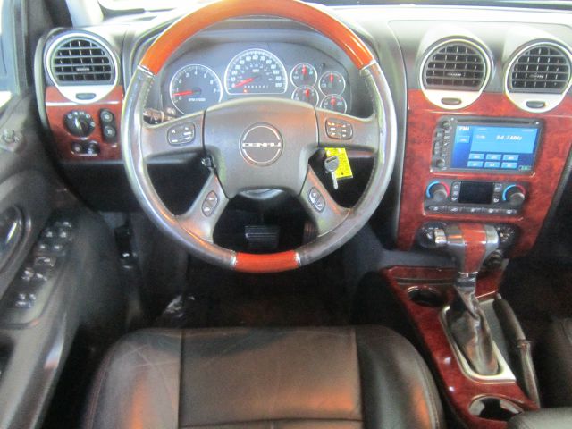 GMC Envoy 2006 photo 19