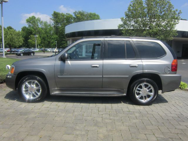 GMC Envoy 2006 photo 25