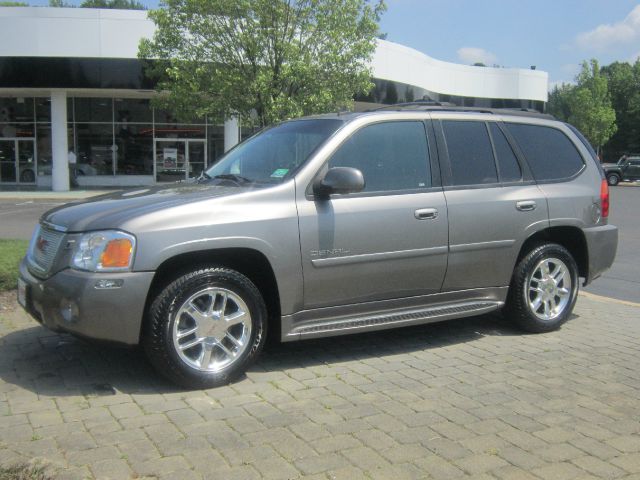 GMC Envoy 2006 photo 26