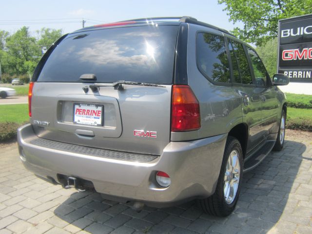 GMC Envoy 2006 photo 29